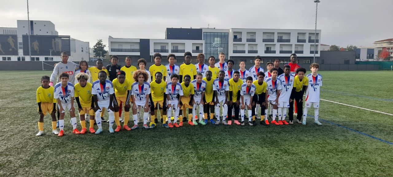 Nos jeunes talents commencent leur tournée à Lyon de la plus belle des manières en remportant leur premier match face aux jeunes du centre de formation de Lyon !