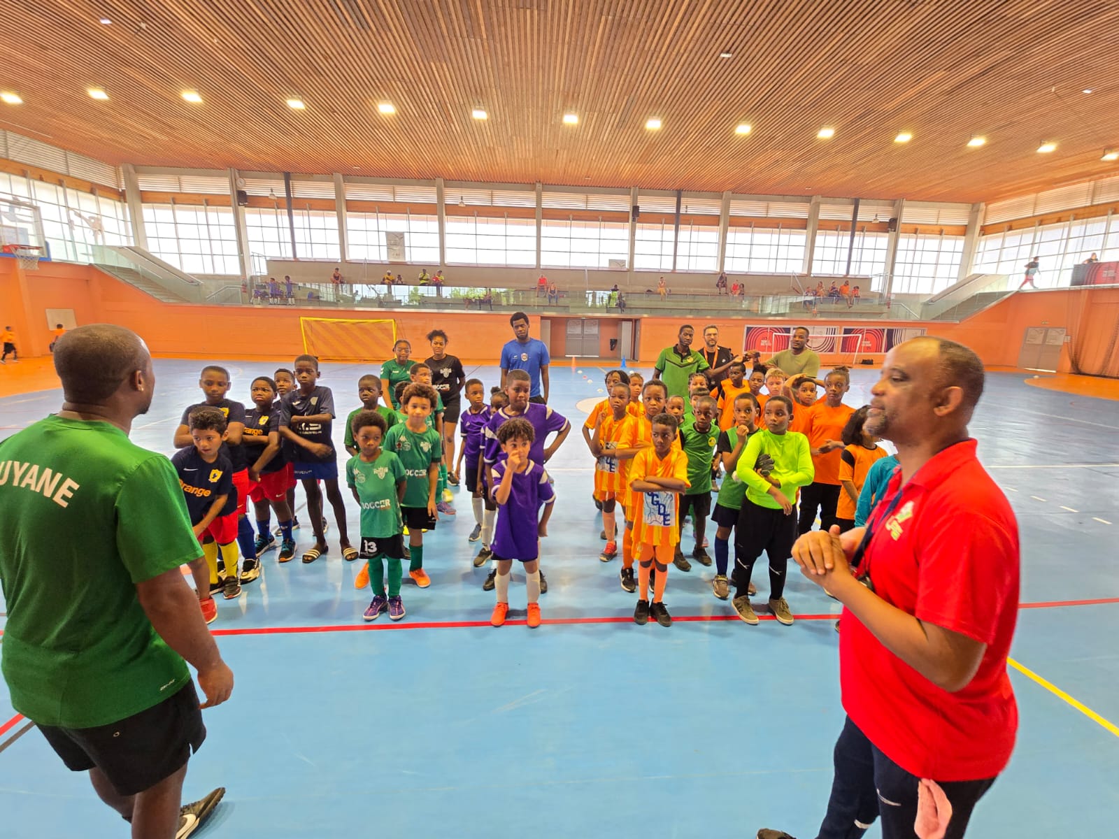 Retour sur le Noël de Futsal : Une journée magique pour nos jeunes U9