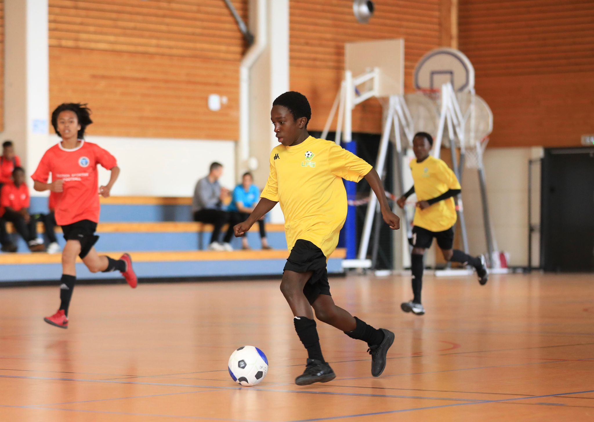 Du 12 au 15 mai 2025, l’équipe minime du Collège Gérard Holder de Cayenne a brillamment représenté la Guyane, son établissement et la Ligue de Football de la Guyane au Championnat de France Futsal Excellence UNSS, qui s’est tenu à Troyes.