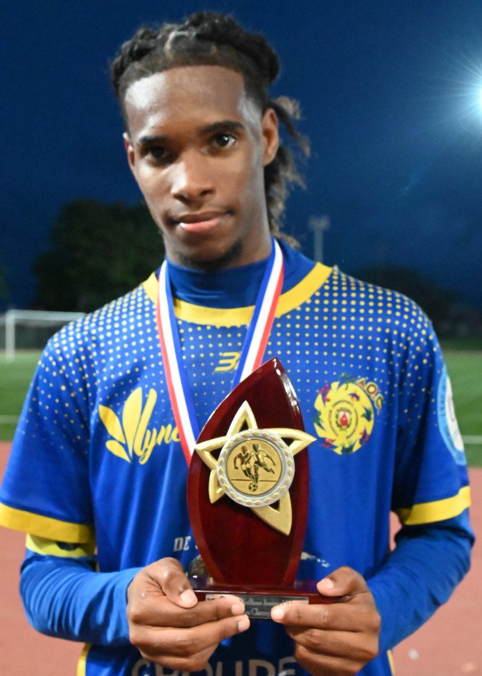Le geste du tournoi : Alann Lemar en feu !Parmi les moments forts de cette finale, on retiendra surtout le but spectaculaire d’Alann Lemar, joueur de l’A.O. Gourbeyrienne, auteur d’un ciseau retourné magistral sur un centre millimétré. Un bijou technique salué par l’ensemble des spectateurs.